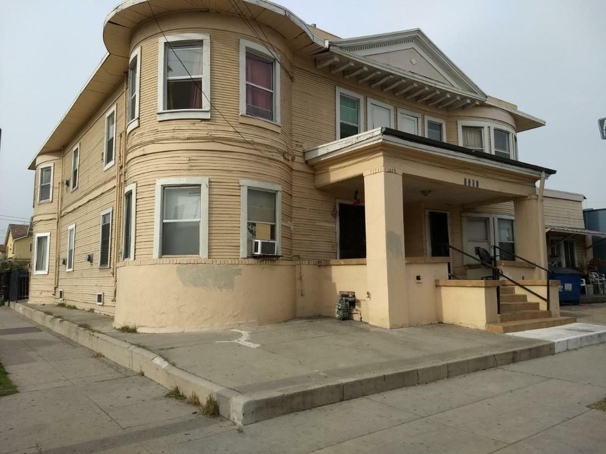 Хостел Pads On Pasadena Ave Лос-Анджелес Экстерьер фото